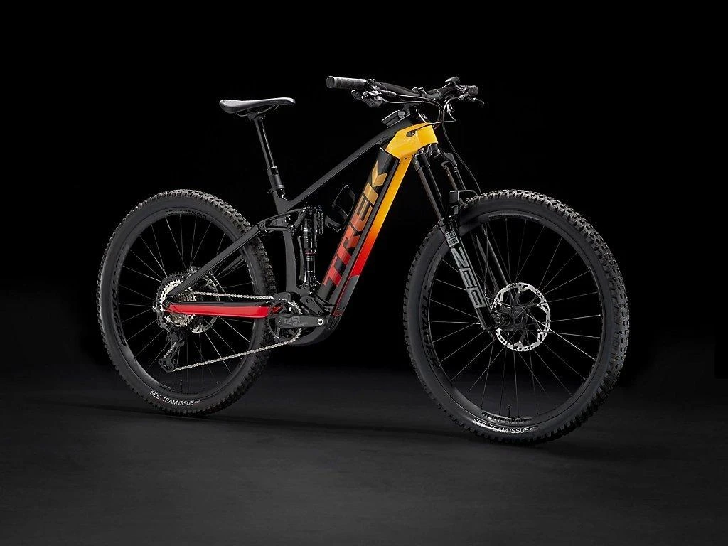 Rail 9.8 XT - 2023 - Trek Black / Marigold To Red - Image 2