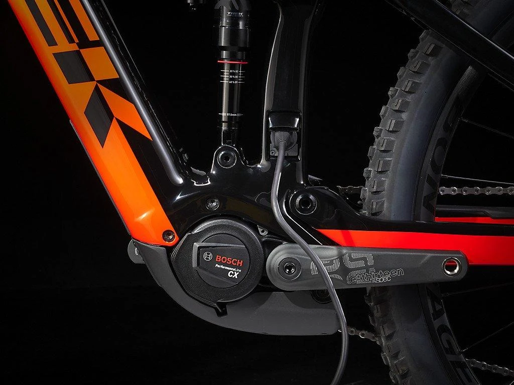 Rail 9.8 XT - 2023 - Trek Black / Marigold To Red - Image 5