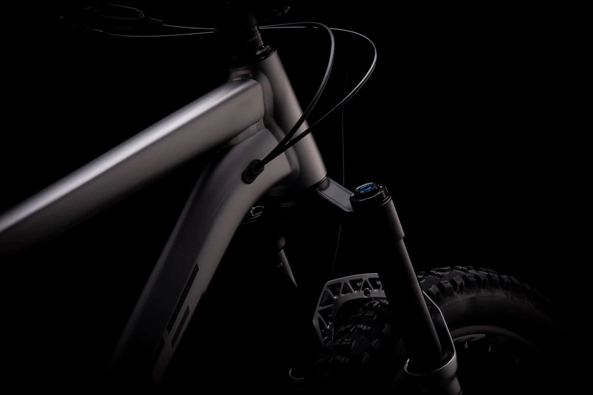 909 - V5 Mountain Bike - Grey - Image 3