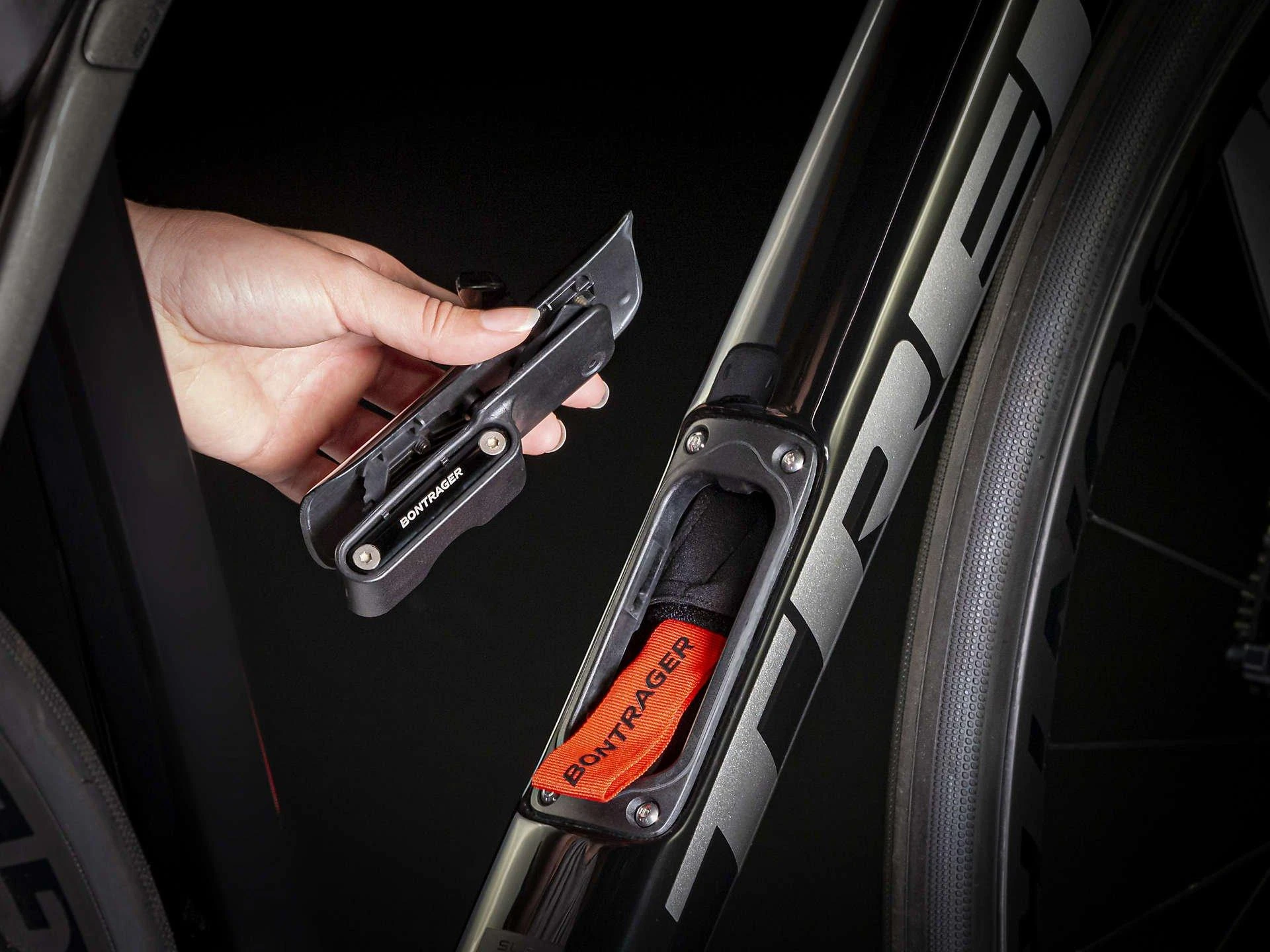 BONTRAGER BITS Integrated Multi Tool - Image 2
